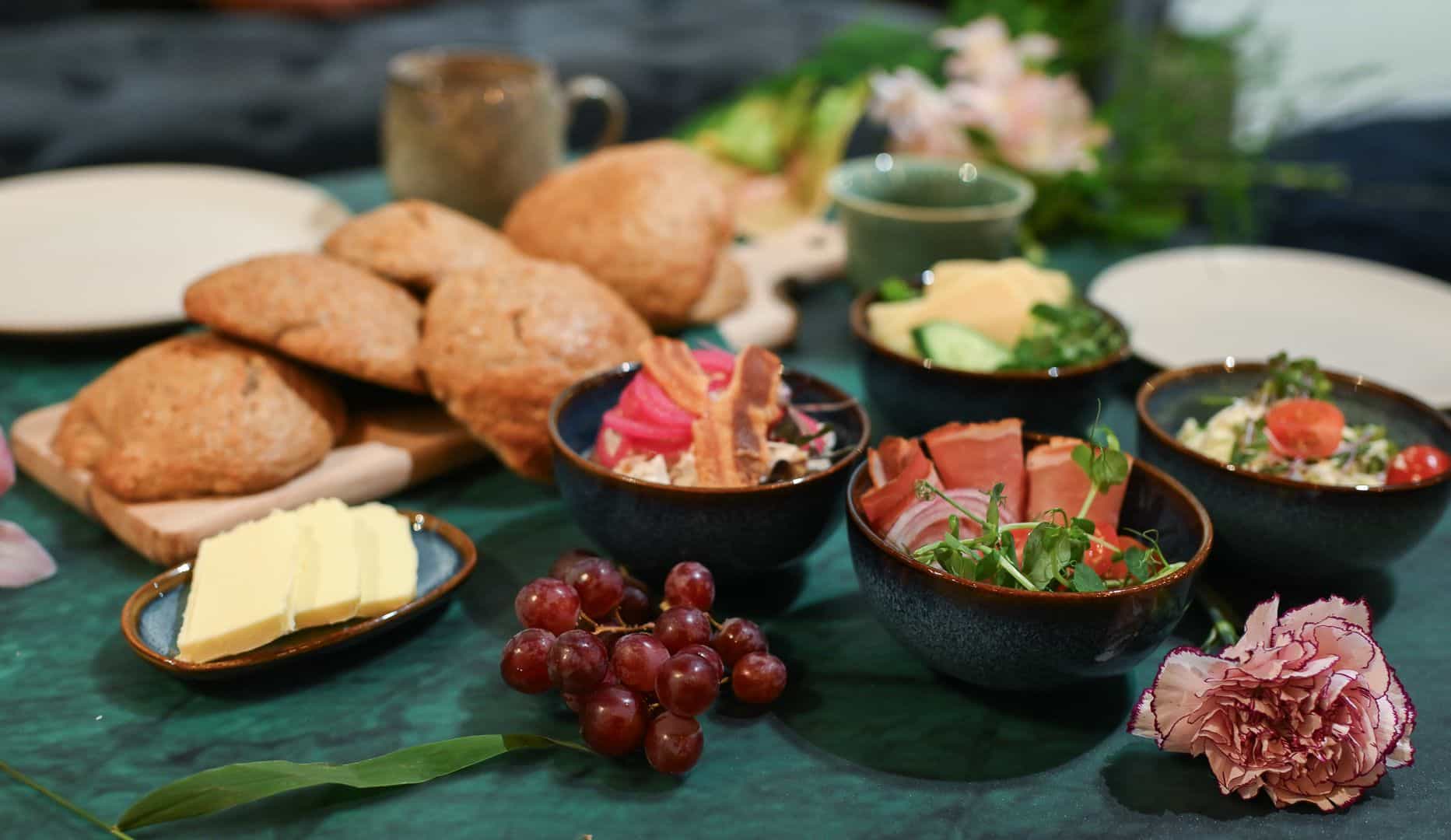 10x boller + pålægsbuffet